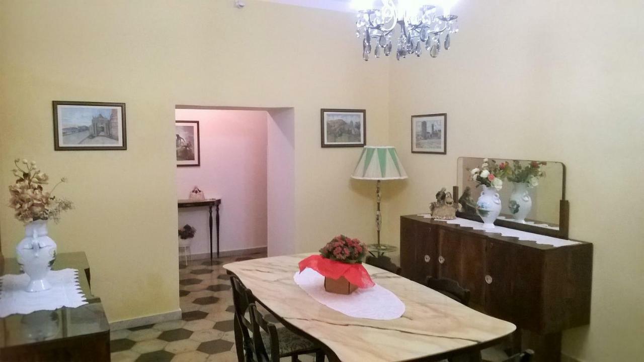 Angelina Antica Dimora Bed and Breakfast Terracina Eksteriør billede